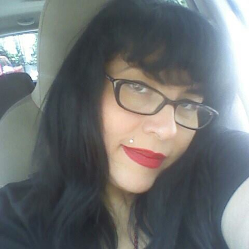 Meet your Posher, Gina